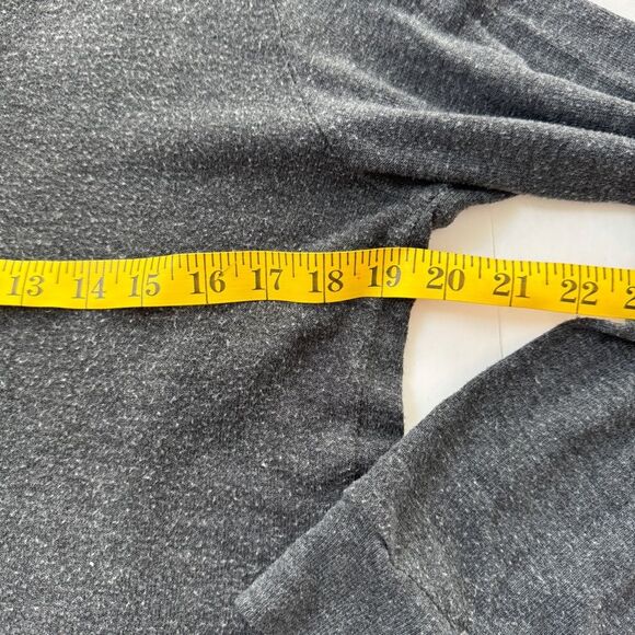 Michael Lauren Grey V-Neck Pullover Long Sleeve Size Small NWOT - Picture 3 of 6